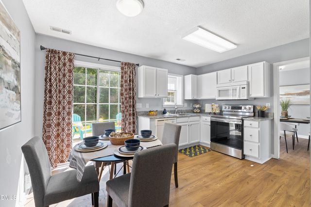 408 Stonecreek Drive, Apex, NC 27539