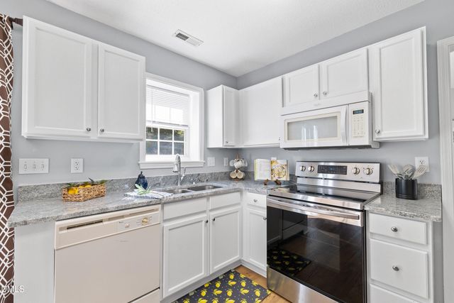 408 Stonecreek Drive, Apex, NC 27539