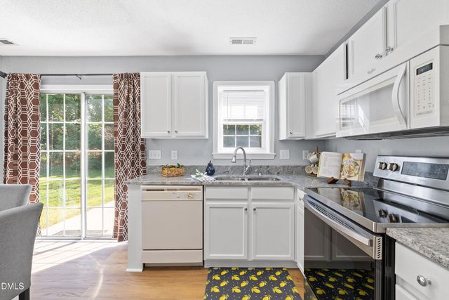 408 Stonecreek Drive, Apex, NC 27539
