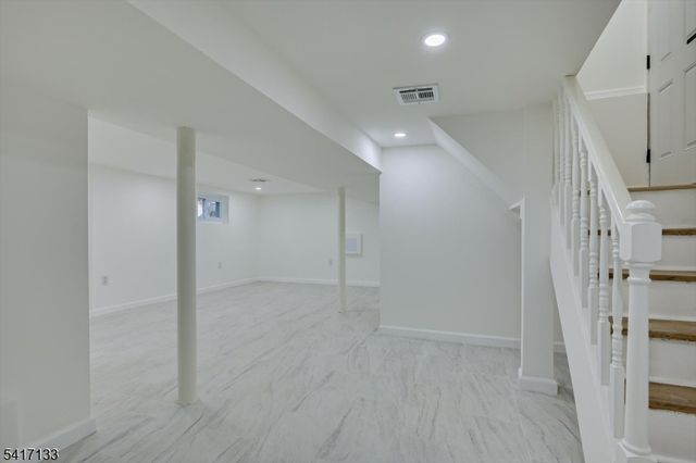 418 E 5Th Ave, Roselle Boro, NJ 07203