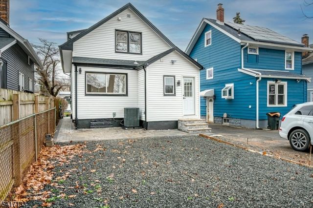 418 E 5Th Ave, Roselle Boro, NJ 07203