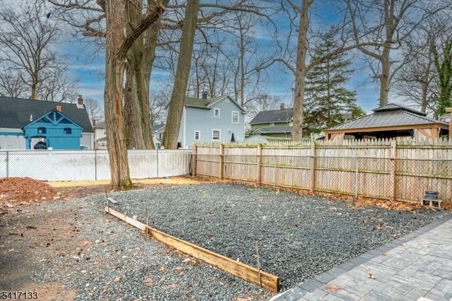 418 E 5Th Ave, Roselle Boro, NJ 07203