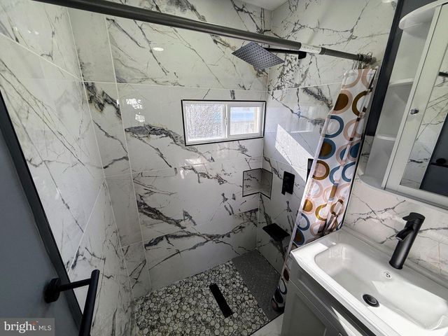 314 W OLIVE ST, Mount Carmel, PA 17851