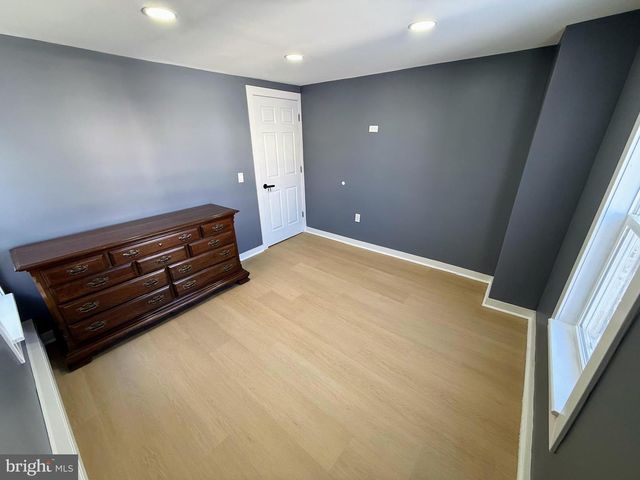 314 W OLIVE ST, Mount Carmel, PA 17851