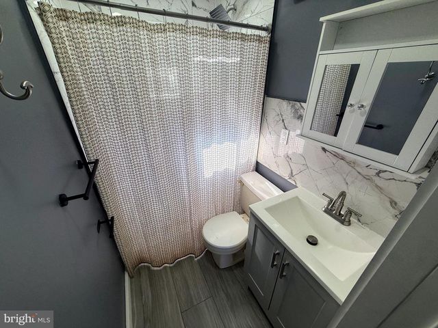 314 W OLIVE ST, Mount Carmel, PA 17851