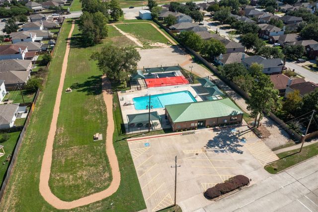 28811 Fox Run Boulevard, Spring, TX 77386