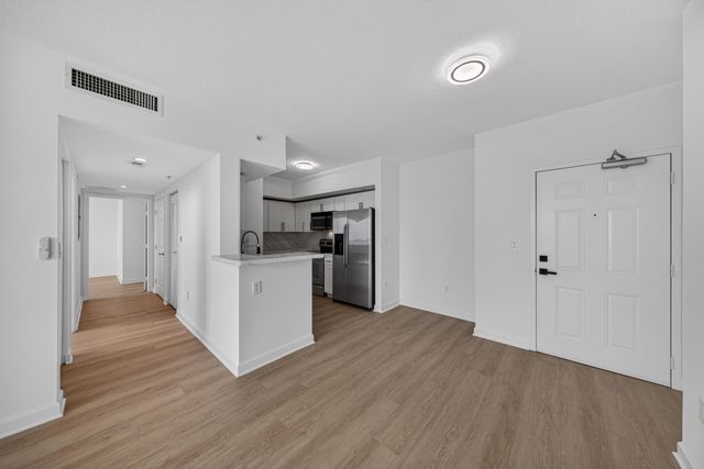 1723 SW 2nd Avenue 909, Miami, FL 33129