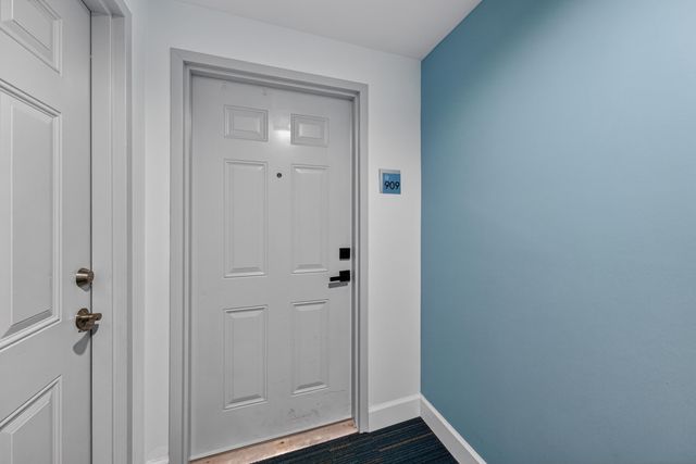1723 SW 2nd Avenue 909, Miami, FL 33129