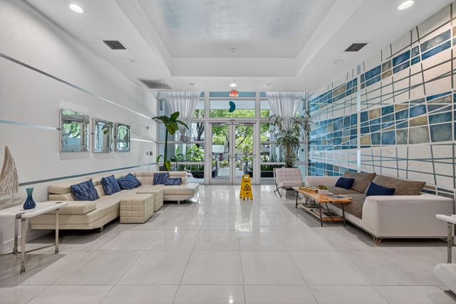 1723 SW 2nd Avenue 909, Miami, FL 33129