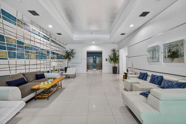 1723 SW 2nd Avenue 909, Miami, FL 33129