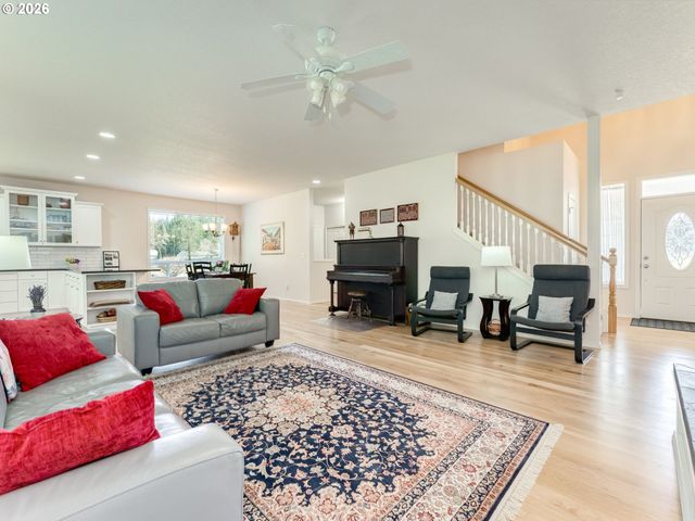 1010 Ne 265TH Ct, Camas, WA 98607