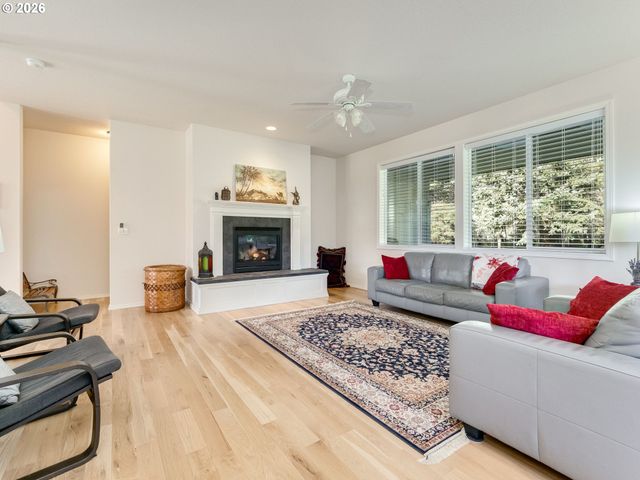 1010 Ne 265TH Ct, Camas, WA 98607