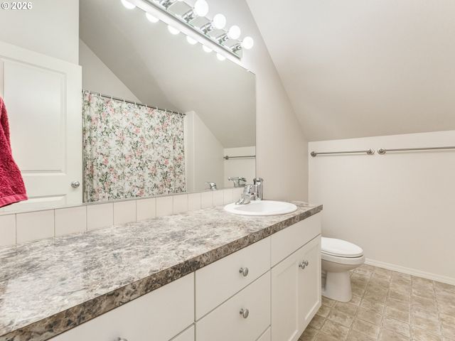 1010 Ne 265TH Ct, Camas, WA 98607