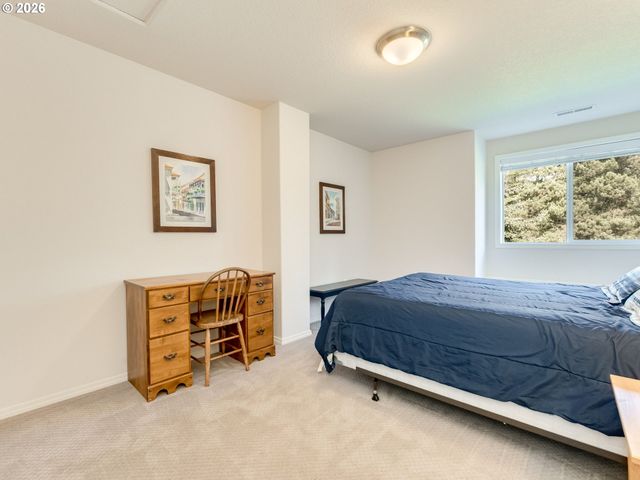 1010 Ne 265TH Ct, Camas, WA 98607