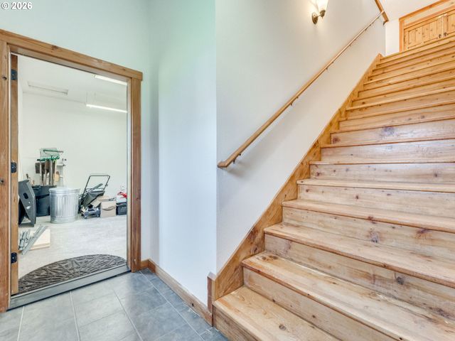 1010 Ne 265TH Ct, Camas, WA 98607