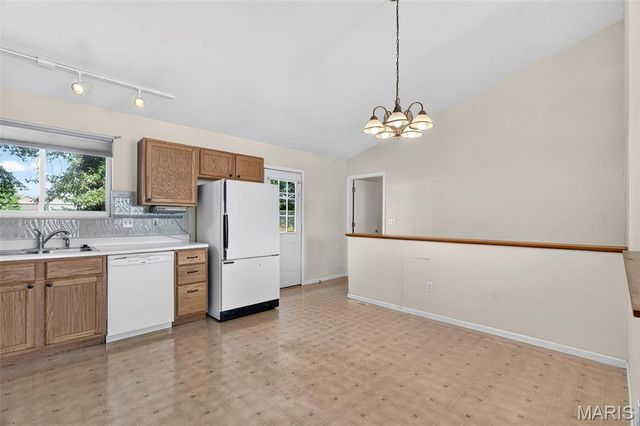 7 Red Cedar Parc Court, O'fallon, MO 63368