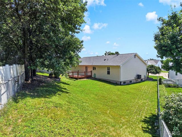 7 Red Cedar Parc Court, O'fallon, MO 63368