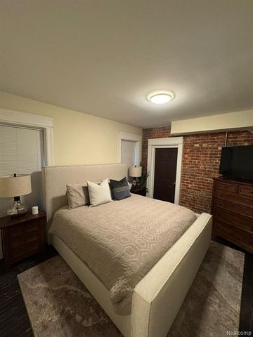 36 Mount Vernon Street, Detroit, MI 48202