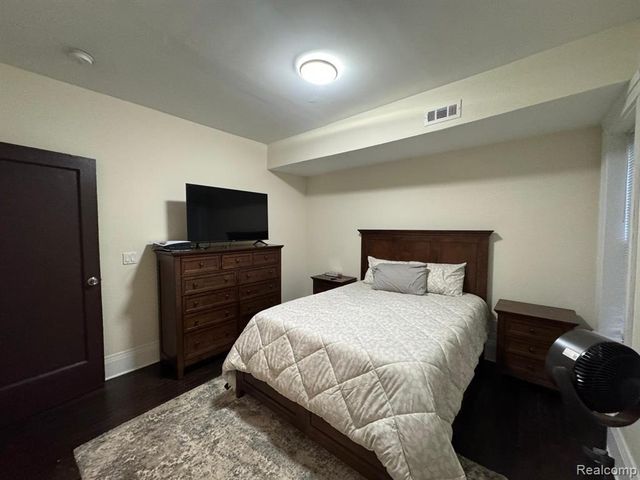 36 Mount Vernon Street, Detroit, MI 48202