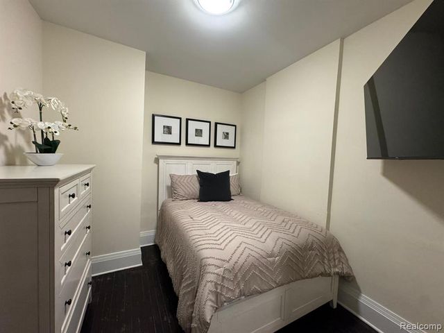 36 Mount Vernon Street, Detroit, MI 48202