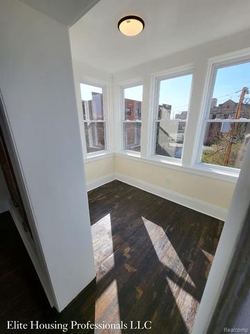 36 Mount Vernon Street, Detroit, MI 48202