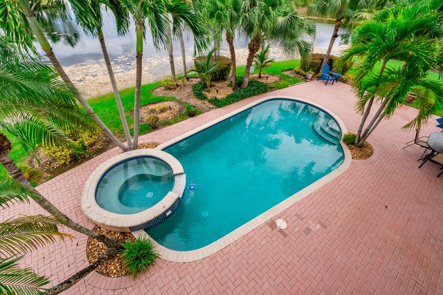 1333 SW 175th Way, Pembroke Pines, FL 33029