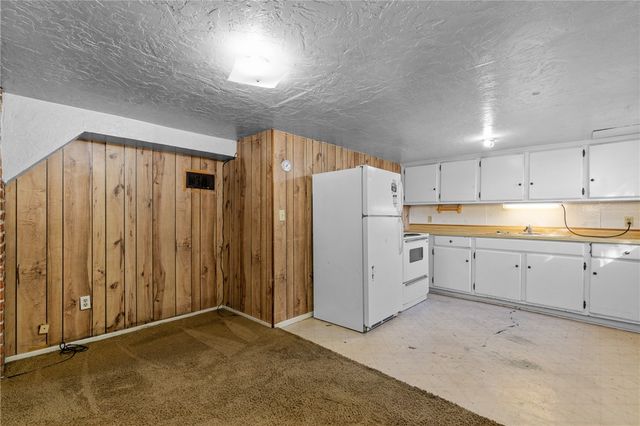 747 Lewis Avenue, Billings, MT 59101