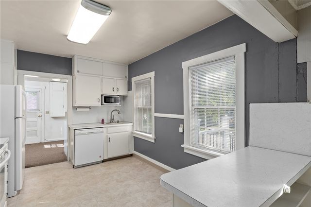747 Lewis Avenue, Billings, MT 59101
