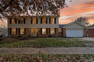 290 Kinderhook Drive, Chesterfield, MO 63017