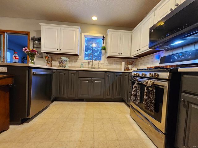 250 W Allen Street, Markle, IN 46770