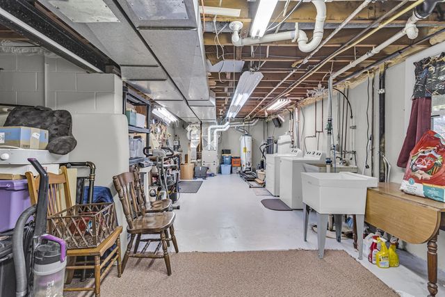 1956 Trinity Lane, Jackson, MI 49201