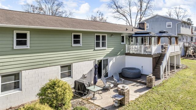 1956 Trinity Lane, Jackson, MI 49201