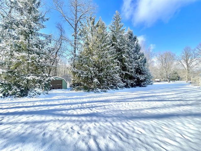 1956 Trinity Lane, Jackson, MI 49201