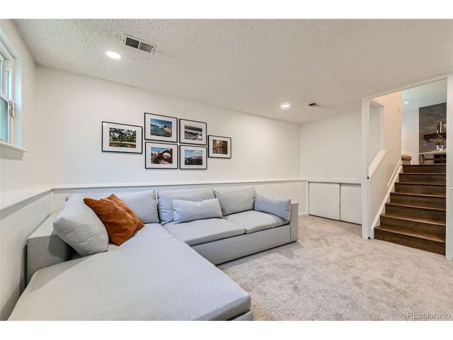 3955 S Nucla St, Aurora, CO 80013