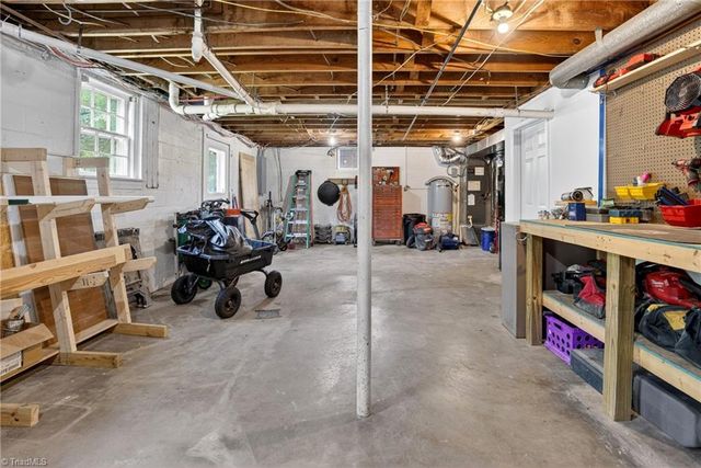 210 Pinedale Drive, Reidsville, NC 27320