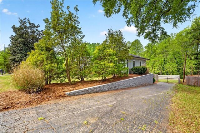 210 Pinedale Drive, Reidsville, NC 27320