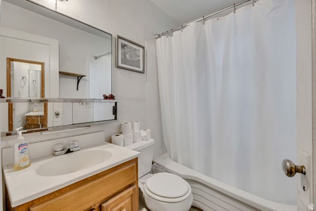 194 E 8530 S, Sandy, UT 84070