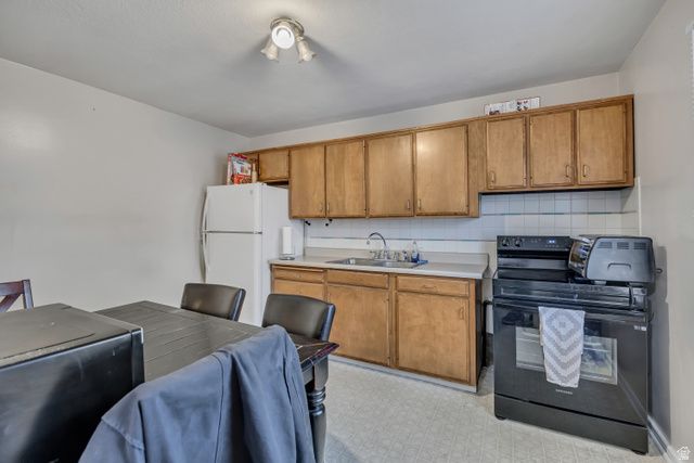 194 E 8530 S, Sandy, UT 84070