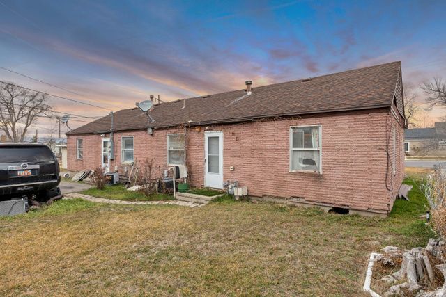 194 E 8530 S, Sandy, UT 84070