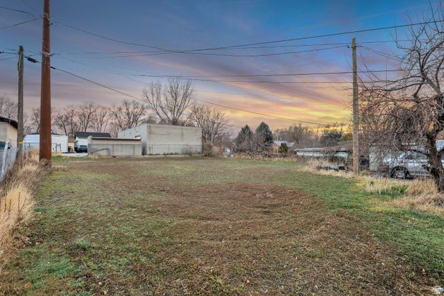 194 E 8530 S, Sandy, UT 84070