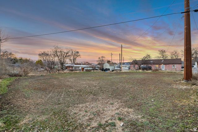 194 E 8530 S, Sandy, UT 84070