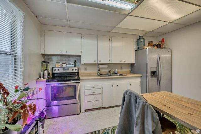 194 E 8530 S, Sandy, UT 84070