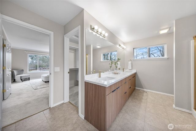 16006 88th Avenue NE, Kenmore, WA 98028