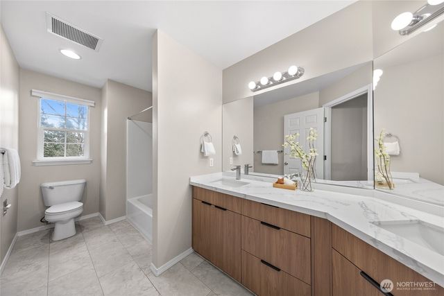 16006 88th Avenue NE, Kenmore, WA 98028