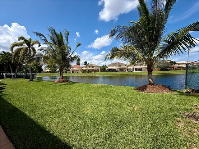 7557 SW 164th Ct, Miami, FL 33193