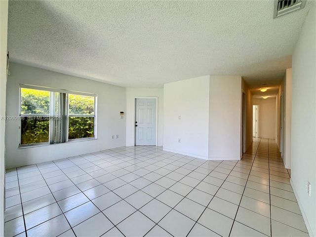 7557 SW 164th Ct, Miami, FL 33193