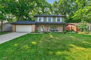 3357 Tacoma Circle, Ann Arbor, MI 48108