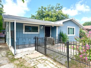 1820 W Southcross Blvd, San Antonio, TX 78211