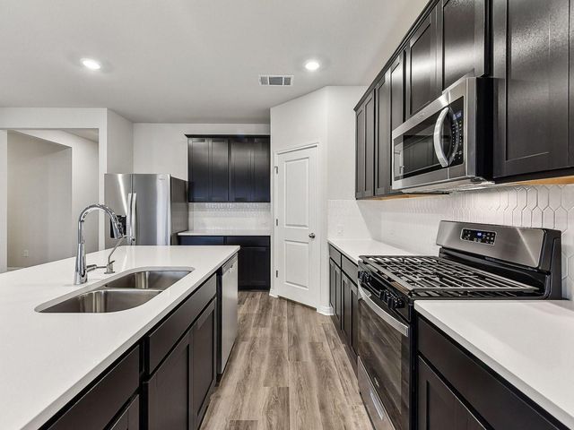 163 El Cosmico DR, Kyle, TX 78640