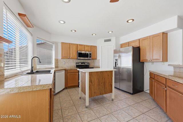 807 E MORELOS Street, Chandler, AZ 85225